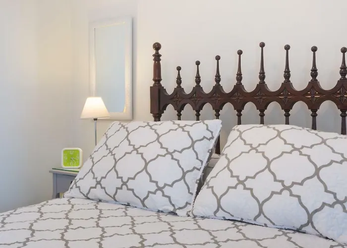 فيلة Canadian Ponta Delgada