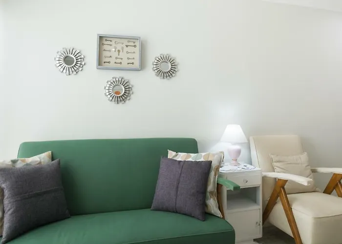 Canadian * Ponta Delgada